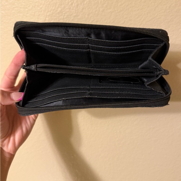 Loungefly Black Embossed Hello Kitty Wallet - Picture 11 of 16